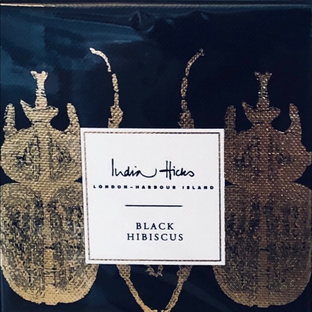 India Hicks Black Hibiscus Candle with Gold Beetle Motif